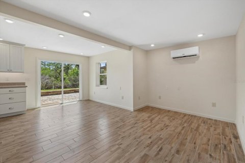 Villa ou maison à vendre à Bradenton, Floride: 2 chambres, 76.09 m2 № 1629003 - photo 3