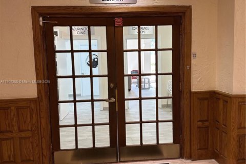 Condominio en venta en Hollywood, Florida, 2 dormitorios, 116.13 m2 № 2012713 - foto 9