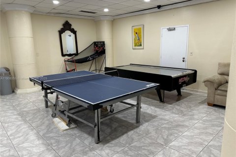 Condominio en venta en Hollywood, Florida, 2 dormitorios, 116.13 m2 № 2012713 - foto 8