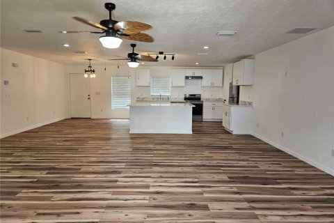 Casa en venta en Williston, Florida, 3 dormitorios, 183.2 m2 № 2102474 - foto 8
