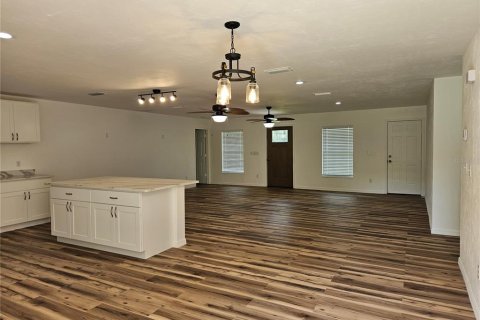Casa en venta en Williston, Florida, 3 dormitorios, 183.2 m2 № 2102474 - foto 9