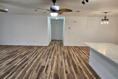 Casa en venta en Williston, Florida, 3 dormitorios, 183.2 m2 № 2102474 - foto 20
