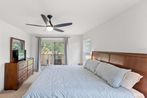 Townhouse in Davenport, Florida 4 bedrooms, 172.43 sq.m. № 1870693 - photo 7