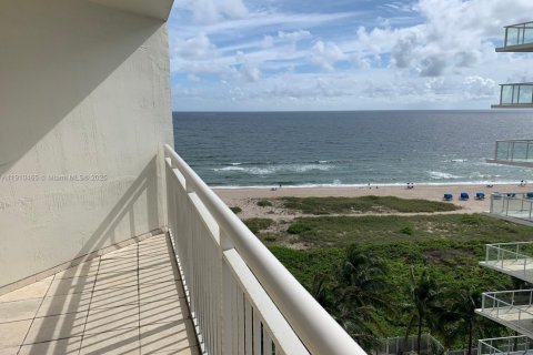 Condominio en alquiler en Pompano Beach, Florida, 1 dormitorio, 60.39 m2 № 1969768 - foto 12