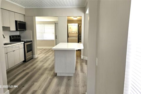 Casa en alquiler en Hollywood, Florida, 2 dormitorios, 116.13 m2 № 2001804 - foto 18