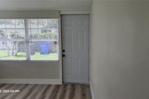 Casa en alquiler en Hollywood, Florida, 2 dormitorios, 116.13 m2 № 2001804 - foto 30