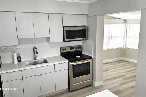 Casa en alquiler en Hollywood, Florida, 2 dormitorios, 116.13 m2 № 2001804 - foto 22