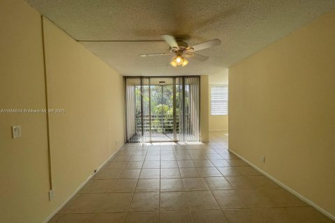 Condo in Davie, Florida, 2 bedrooms  № 1875531 - photo 2