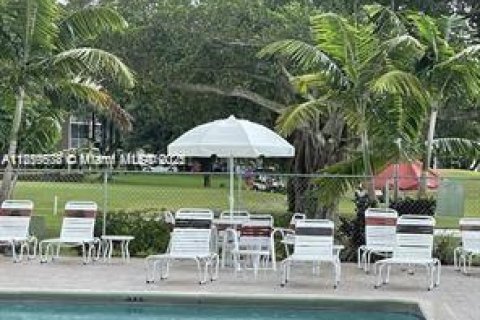 Condo in Davie, Florida, 2 bedrooms  № 1875531 - photo 28