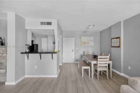 Copropriété à vendre à Miami Beach, Floride: 54.81 m2 № 2265137 - photo 5