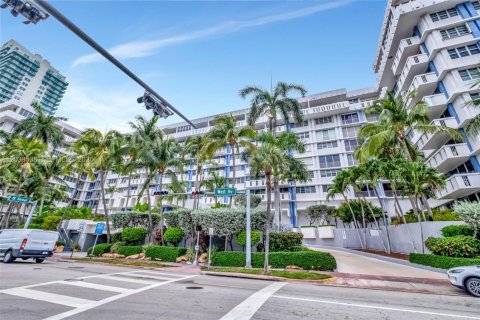 Copropriété à vendre à Miami Beach, Floride: 54.81 m2 № 2265137 - photo 26