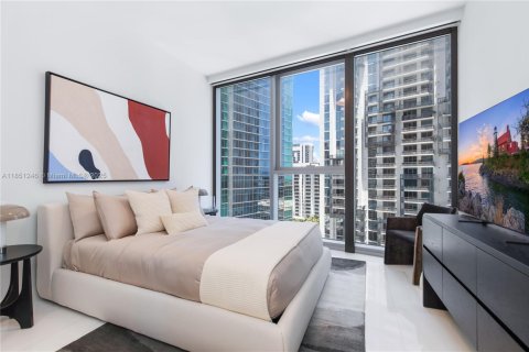 Condominio en alquiler en Miami, Florida, 4 dormitorios, 299.61 m2 № 1857528 - foto 25