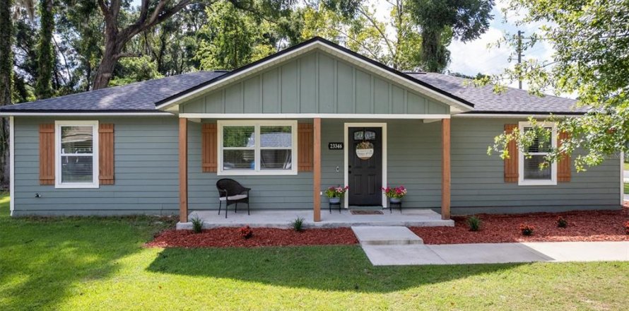 House in High Springs, Florida 3 bedrooms, 120.77 sq.m. № 1876137