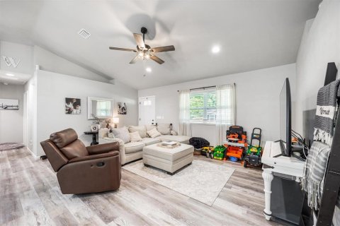 House in High Springs, Florida 3 bedrooms, 120.77 sq.m. № 1876137 - photo 5