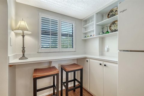 Condo in Sarasota, Florida, 2 bedrooms  № 2149224 - photo 20
