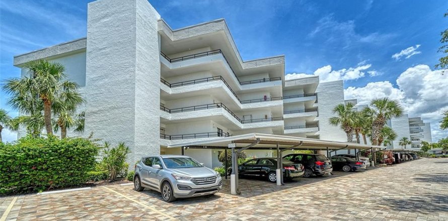 Condo in Sarasota, Florida, 2 bedrooms  № 2149224