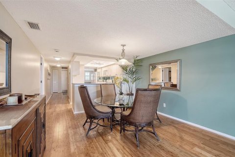 Condo in Sarasota, Florida, 2 bedrooms  № 2149224 - photo 15