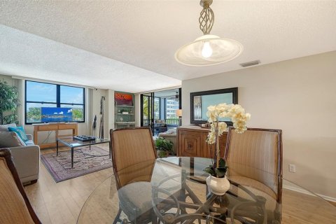 Condo in Sarasota, Florida, 2 bedrooms  № 2149224 - photo 6
