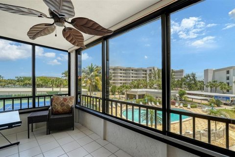 Condo in Sarasota, Florida, 2 bedrooms  № 2149224 - photo 10