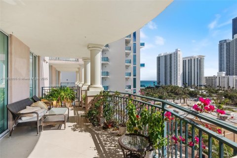 Copropriété à vendre à Sunny Isles Beach, Floride: 3 chambres, 134.62 m2 № 1962601 - photo 22