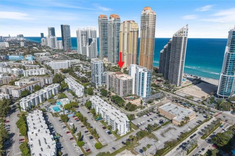 Copropriété à vendre à Sunny Isles Beach, Floride: 3 chambres, 134.62 m2 № 1962601 - photo 18