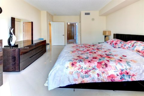 Copropriété à vendre à Sunny Isles Beach, Floride: 3 chambres, 134.62 m2 № 1962601 - photo 9