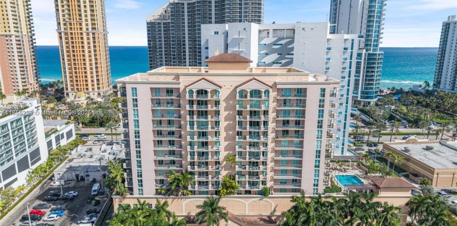 Condo à Sunny Isles Beach, Floride, 3 chambres № 1962601