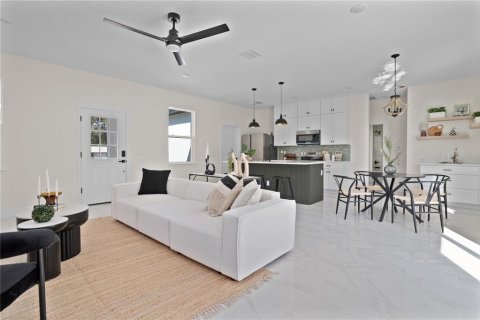 Villa ou maison à vendre à Casselberry, Floride: 4 chambres, 148.46 m2 № 2150756 - photo 6