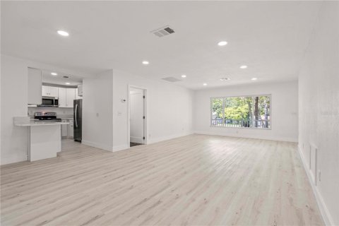 Casa en alquiler en Clearwater, Florida, 4 dormitorios, 157.1 m2 № 1910198 - foto 8