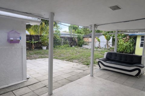 Снять в аренду виллу или дом в Мирамар, Флорида 3 спальни, 122.63м2, № 2060995 - фото 11