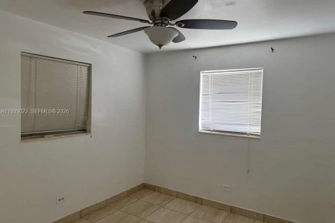 Снять в аренду виллу или дом в Мирамар, Флорида 3 спальни, 122.63м2, № 2060995 - фото 8