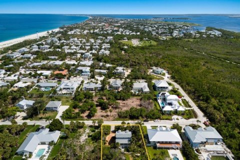 House in Boca Grande, Florida 3 bedrooms, 126.44 sq.m. № 2103498 - photo 2