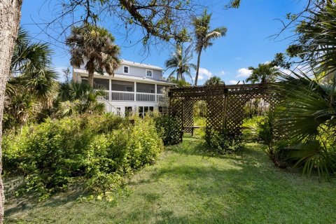 House in Boca Grande, Florida 3 bedrooms, 126.44 sq.m. № 2103498 - photo 6