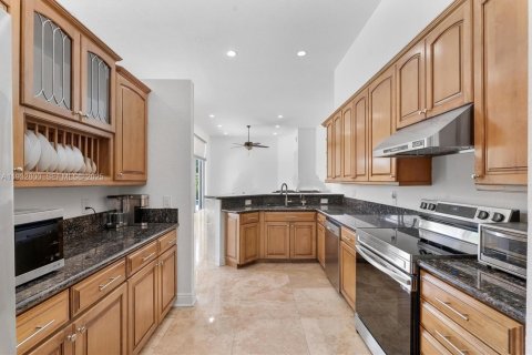 Casa en venta en Weston, Florida, 4 dormitorios, 259.57 m2 № 1992357 - foto 6