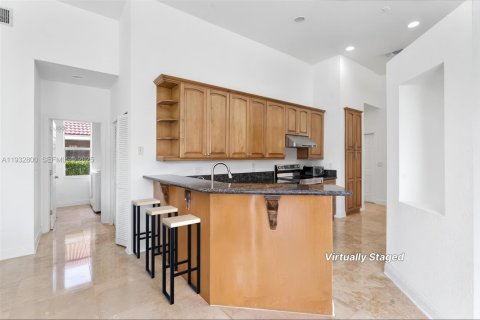 Casa en venta en Weston, Florida, 4 dormitorios, 259.57 m2 № 1992357 - foto 9