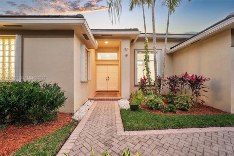 Casa en venta en Weston, Florida, 4 dormitorios, 259.57 m2 № 1992357 - foto 3