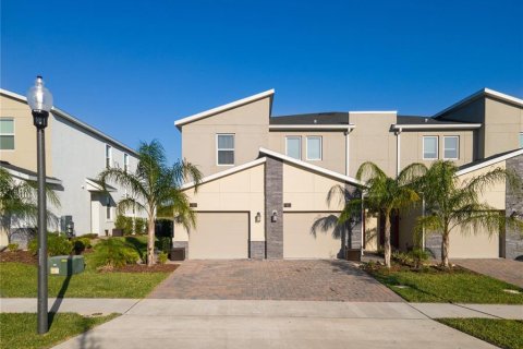 Condo in Davenport, Florida, 2 bedrooms  № 1554936 - photo 1