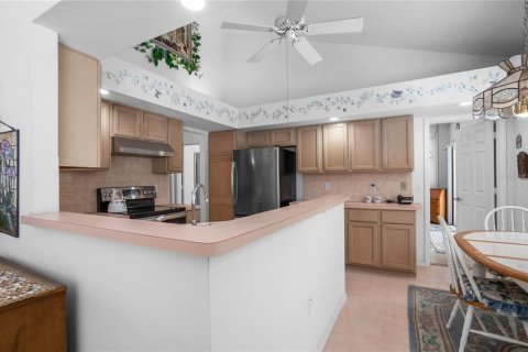 House in Ocala, Florida 2 bedrooms, 148.83 sq.m. № 1894610 - photo 9