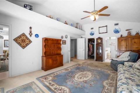 House in Ocala, Florida 2 bedrooms, 148.83 sq.m. № 1894610 - photo 17