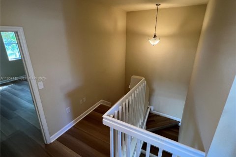 Снять в аренду таунхаус в Майами, Флорида 4 спальни, 214.79м2, № 2020726 - фото 17