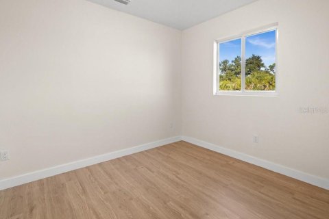 Villa ou maison à louer à Port Charlotte, Floride: 5 chambres, 229.19 m2 № 2106724 - photo 13