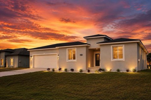 Villa ou maison à Port Charlotte, Floride 5 chambres, 229.19 m2 № 2106724