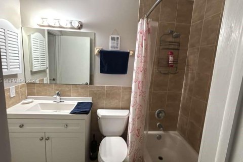 Appartement à louer à Pompano Beach, Floride: 2 chambres, 273.88 m2 № 2255662 - photo 12