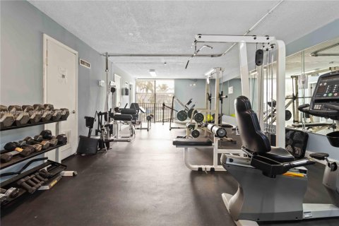 Снять в аренду кондоминиум в Норт-Бей-Виллидж, Флорида 1 спальня, 57.6м2, № 2003731 - фото 26