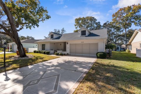 House in Spring Hill, Florida 3 bedrooms, 155.52 sq.m. № 1531675 - photo 3