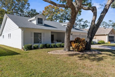 House in Spring Hill, Florida 3 bedrooms, 155.52 sq.m. № 1531675 - photo 2