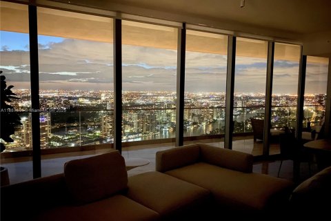 Copropriété à louer à Sunny Isles Beach, Floride: 2 chambres, 119.94 m2 № 1981622 - photo 29