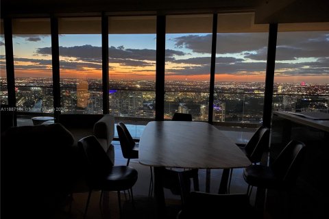 Copropriété à louer à Sunny Isles Beach, Floride: 2 chambres, 119.94 m2 № 1981622 - photo 26