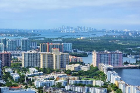 Copropriété à louer à Sunny Isles Beach, Floride: 2 chambres, 119.94 m2 № 1981622 - photo 20
