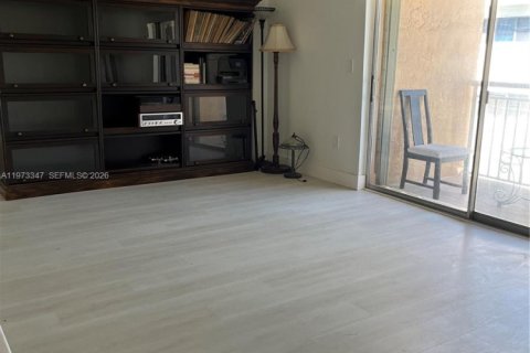 Copropriété à vendre à North Miami Beach, Floride: 2 chambres, 79.99 m2 № 2033905 - photo 11
